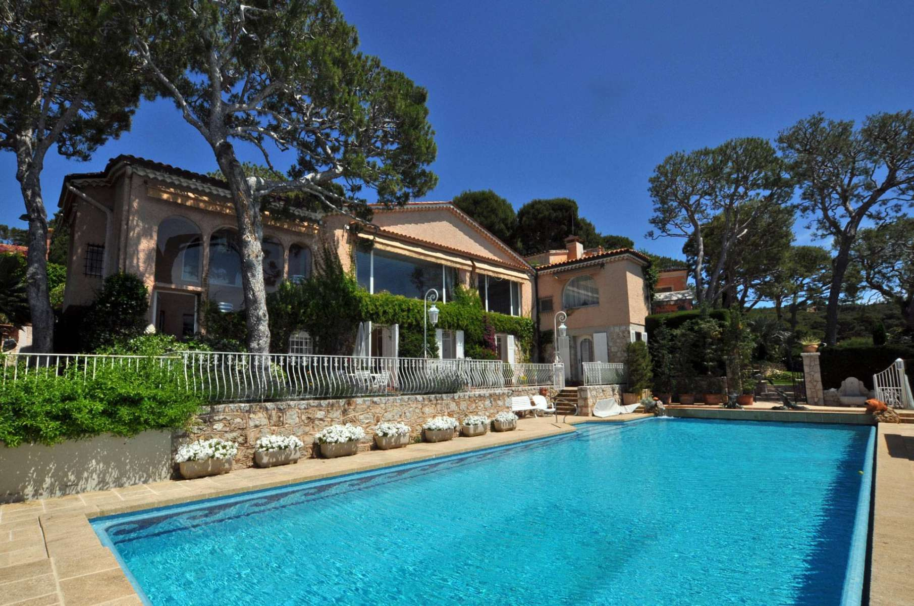Villa luxe à la location à Saint-Jean-Cap-Ferrat