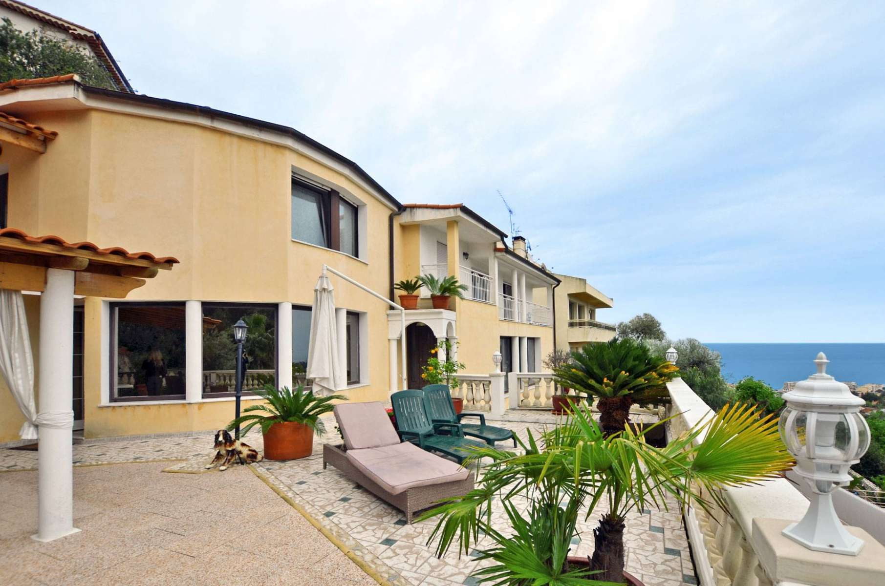 Villa à la location à Roquebrune-Cap-Martin
