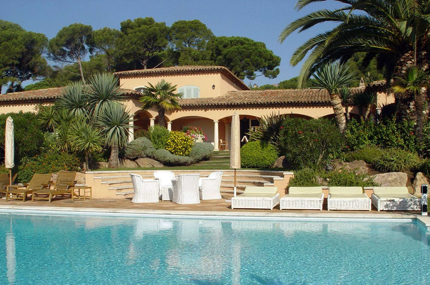 Location d'une villa de luxe vue mer à Saint Tropez